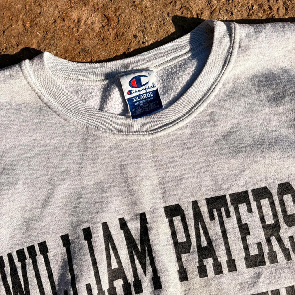 90’s Champion Crew Neck Sweatshirt