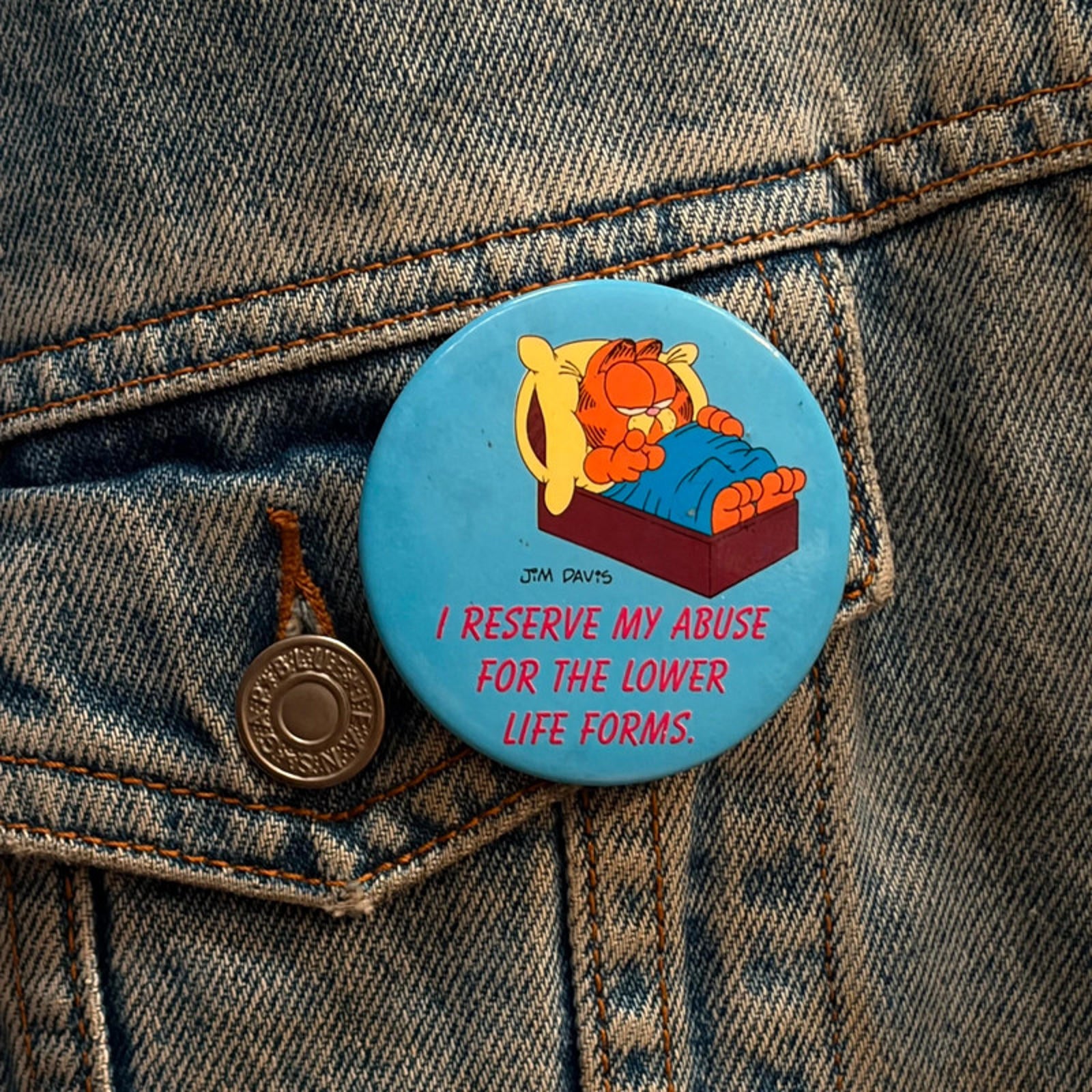 Vintage Garfield Pin back Button