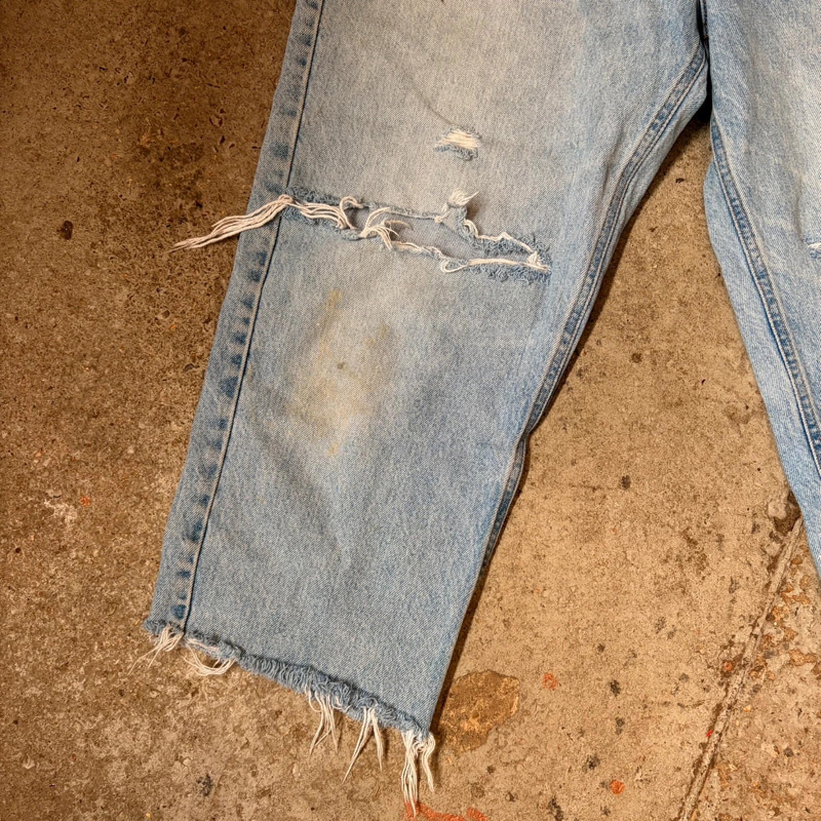 Vintage Carhartt Light Wash Jeans - Distressed & Ripped