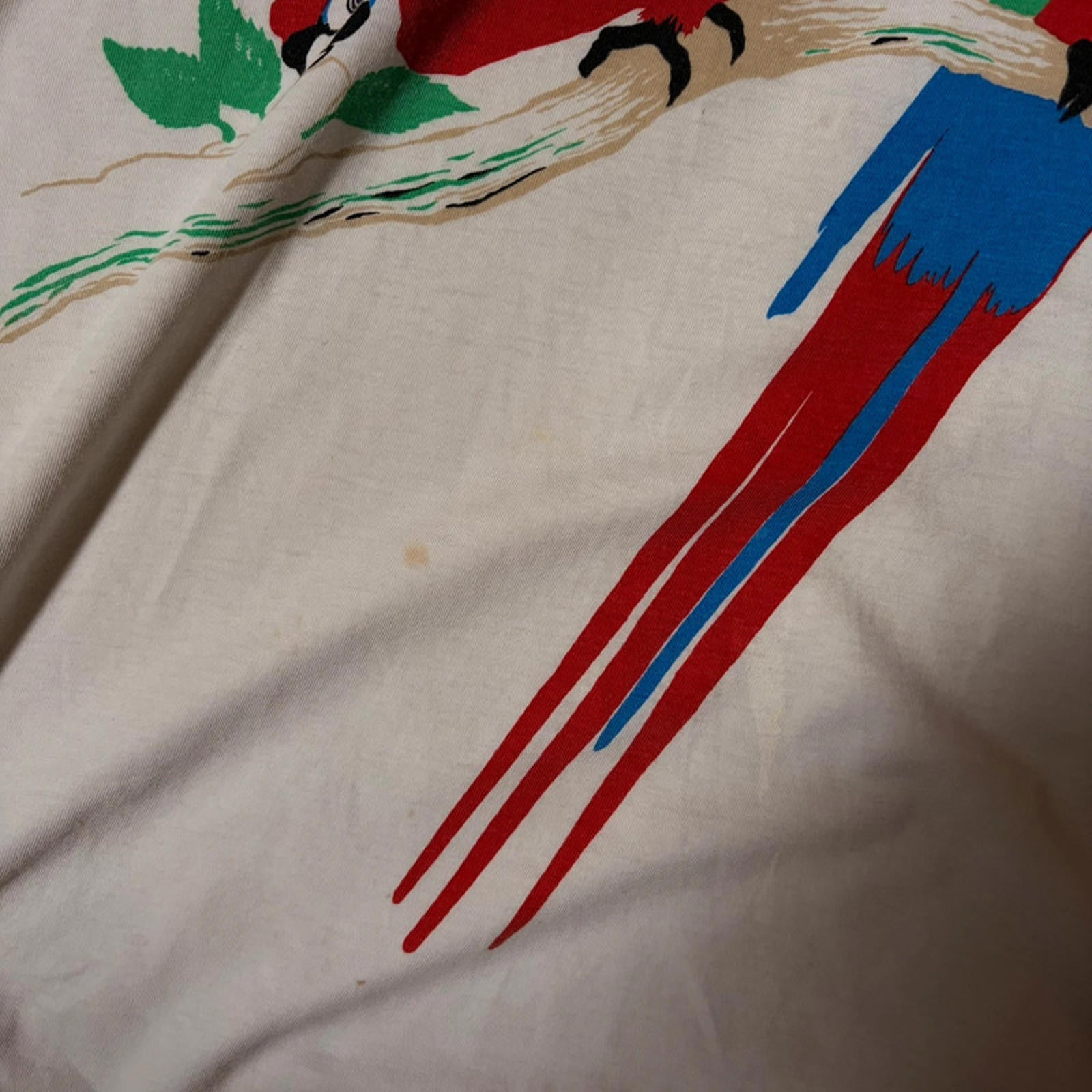 True Vintage 70s/80s Parrot / Macaw Graphic Tee - Single Stitch