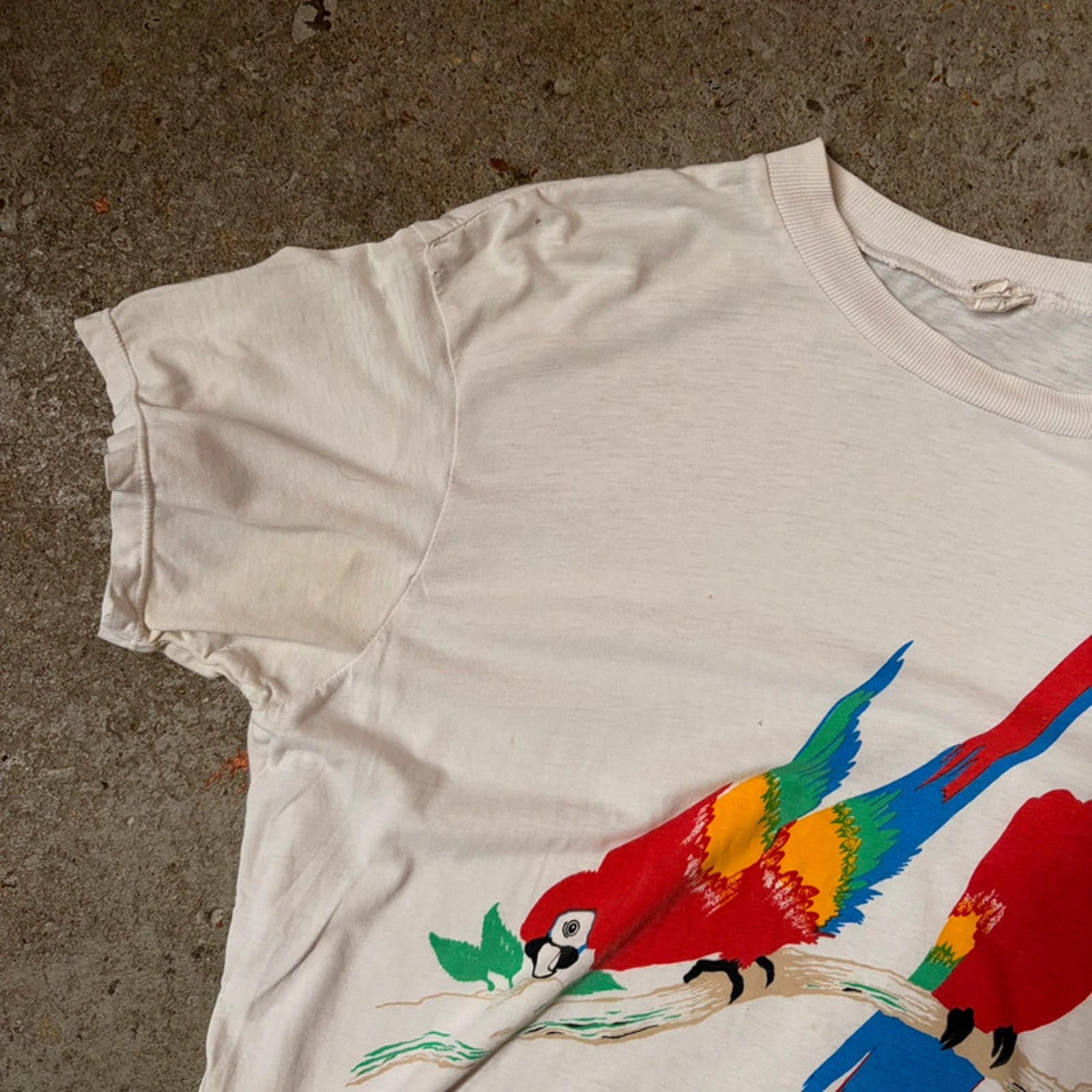 True Vintage 70s/80s Parrot / Macaw Graphic Tee - Single Stitch
