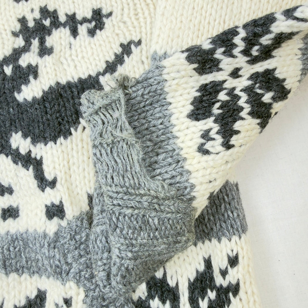 Horizon Dream - Cowichan Full-Zip Knit Sweater - Gray/White (Large)