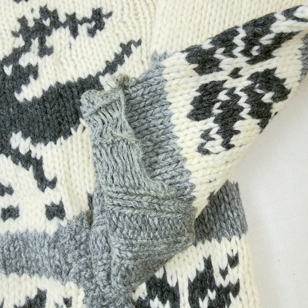 Horizon Dream - Cowichan Full-Zip Knit Sweater - Gray/White (Large)