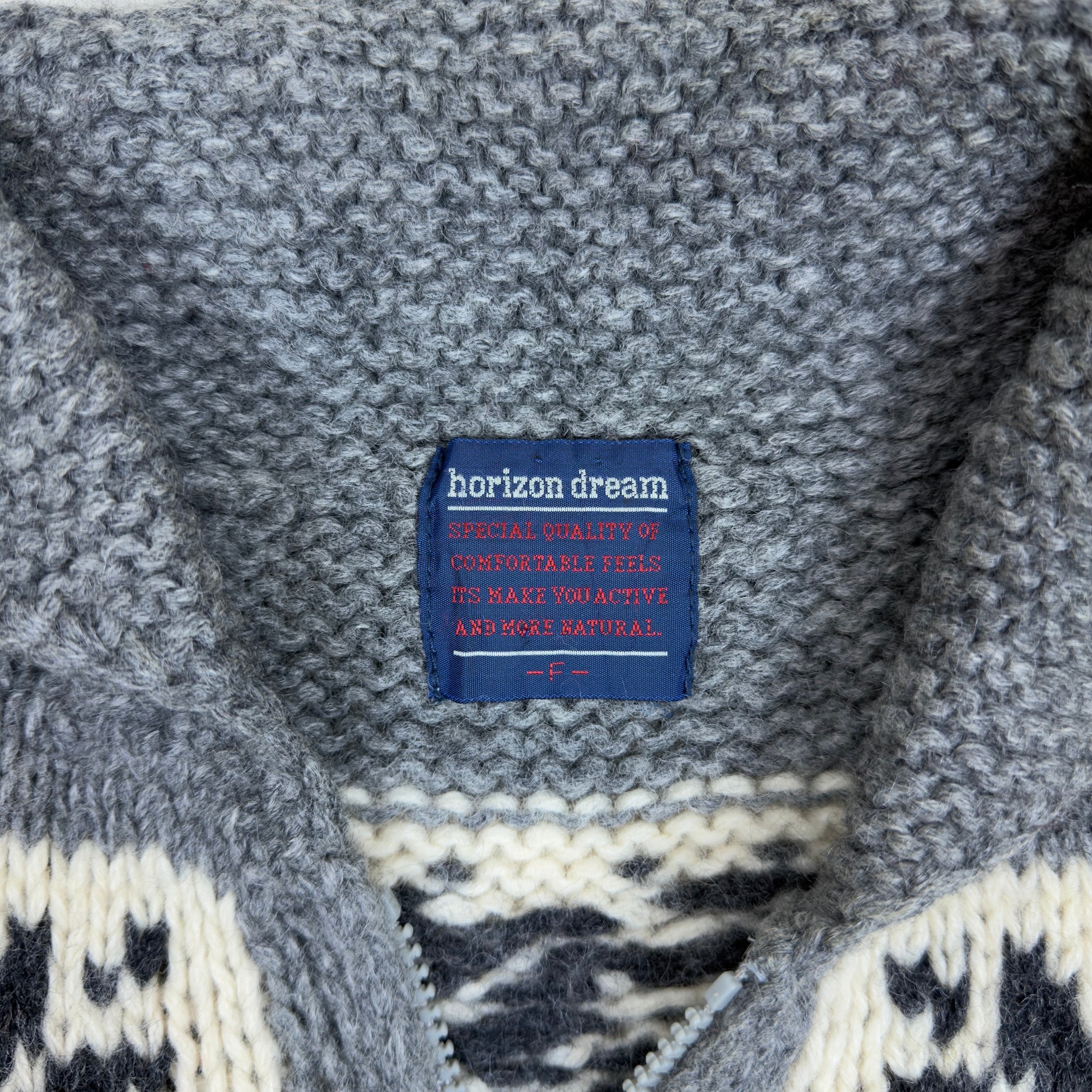 Horizon Dream - Cowichan Full-Zip Knit Sweater - Gray/White (Large)