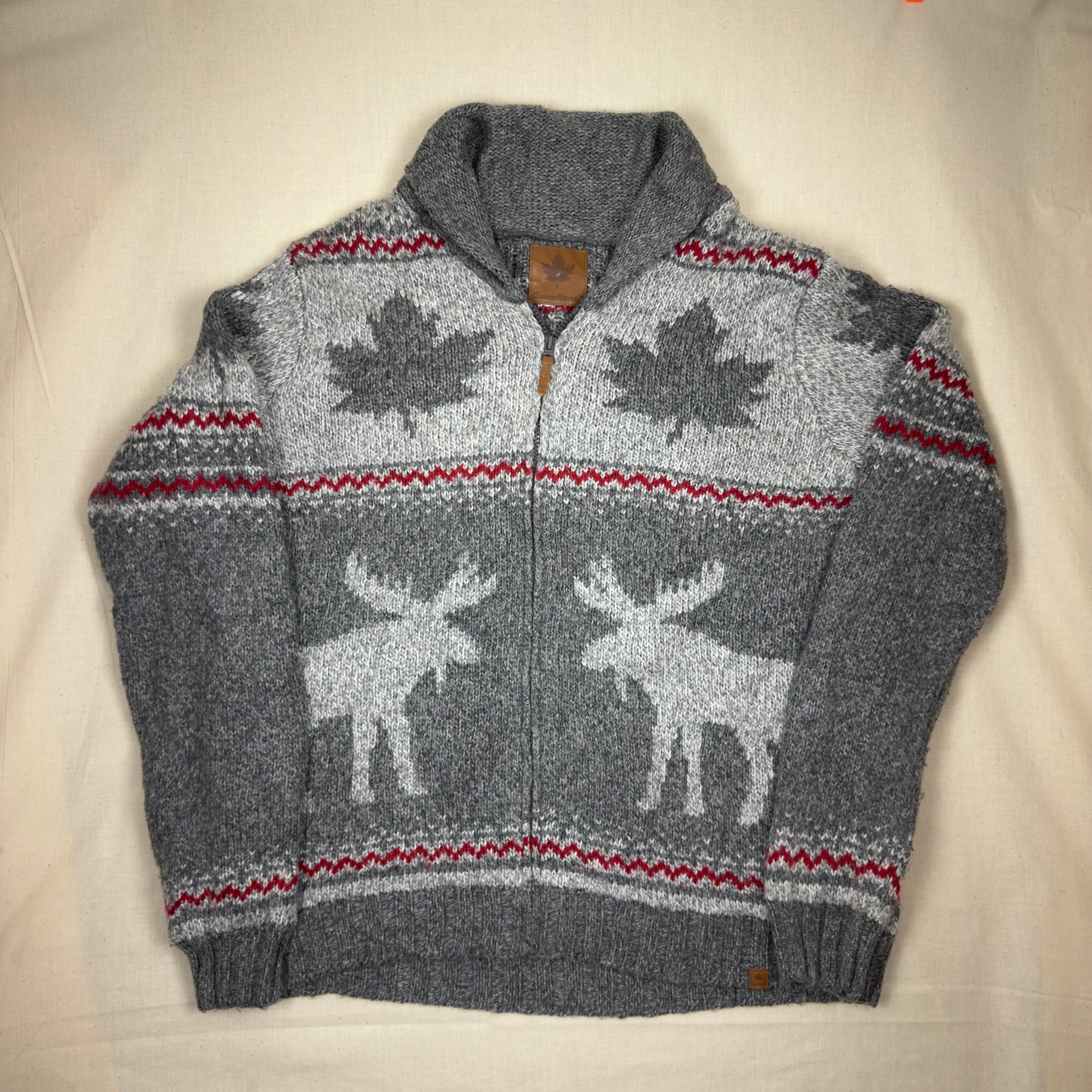 Canadiana - Cowichan Full-Zip Moose Sweater - Gray/Red (Large)